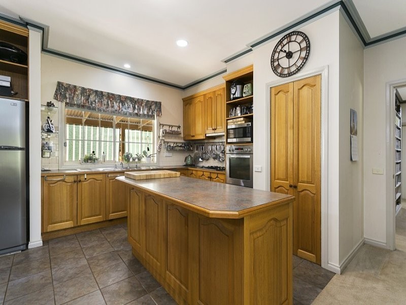 49 Edwards Road, Eaglehawk VIC 3556