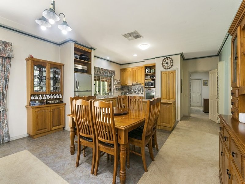 49 Edwards Road, Eaglehawk VIC 3556