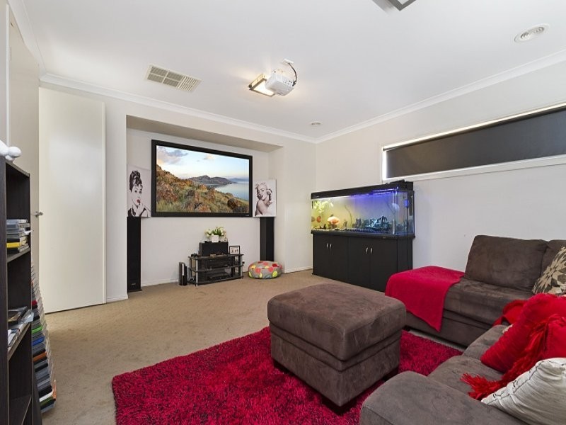 4 Buderim Court, Maiden Gully VIC 3551