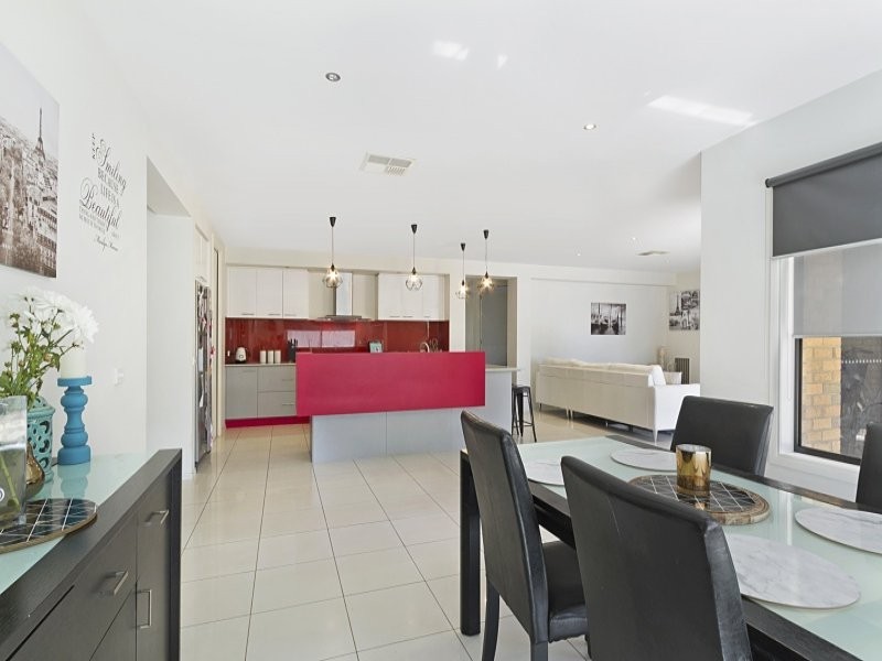 4 Buderim Court, Maiden Gully VIC 3551