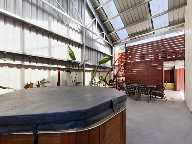 2 Victoria Street, Ironbark VIC 3550