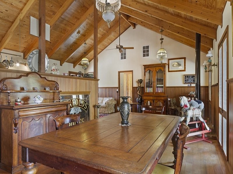 11 Fairway Drive, Ascot VIC 3551