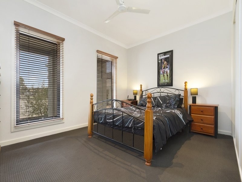 4/20 Verbena Terrace, Epsom VIC 3551