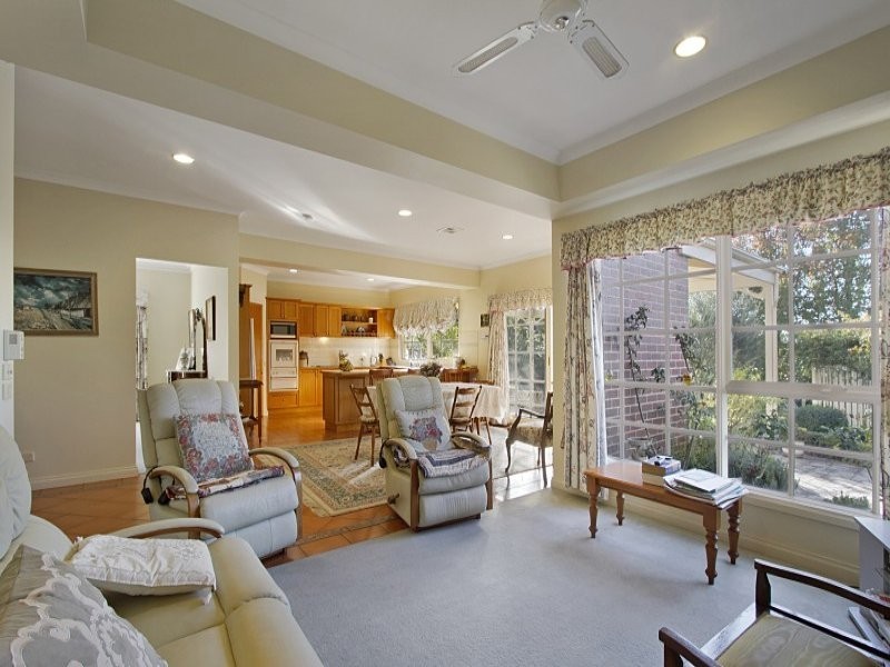 3 Keogh Drive, Spring Gully VIC 3550