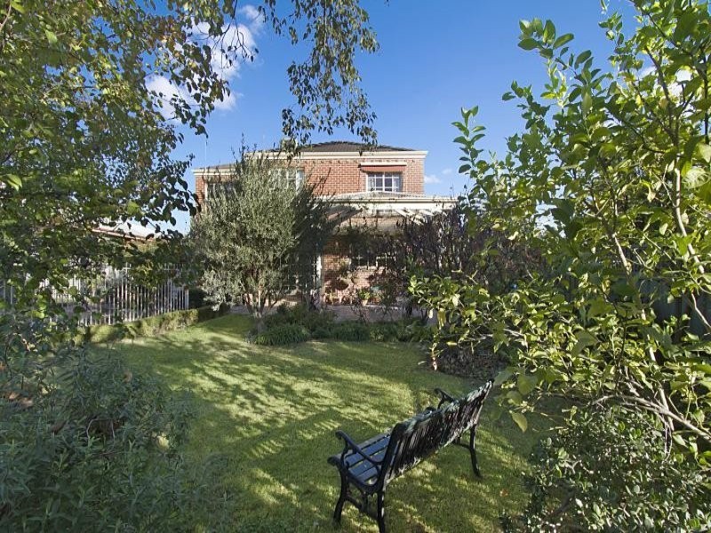 3 Keogh Drive, Spring Gully VIC 3550