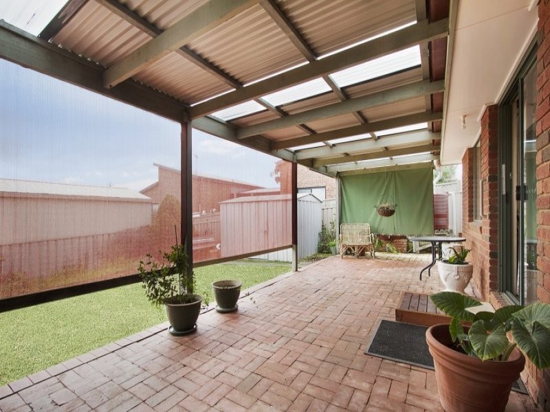 4 Liepoldt Rise, Golden Square VIC 3555