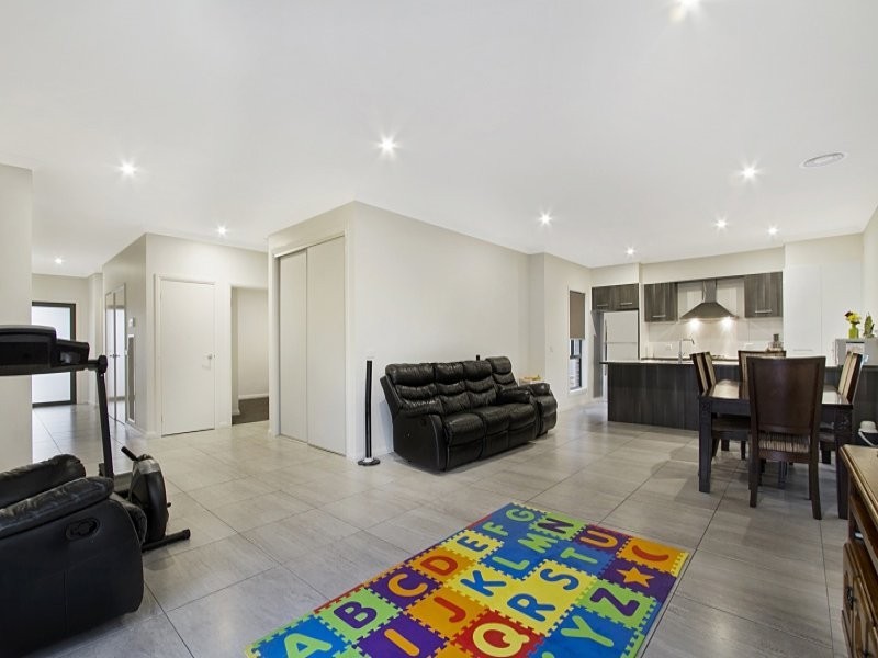 1/20A MacDougall Road, Golden Square VIC 3555