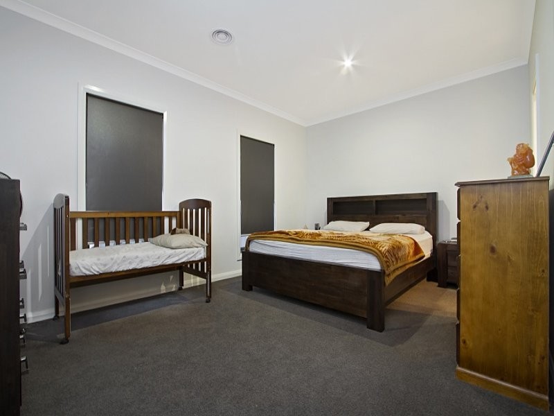 1/20A MacDougall Road, Golden Square VIC 3555
