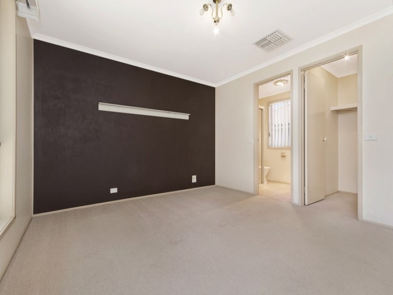 1 Tomkinson Street, Golden Square VIC 3555
