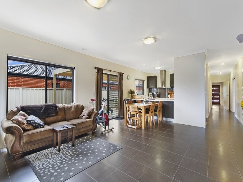 3 Elandra Drive, Ascot VIC 3551
