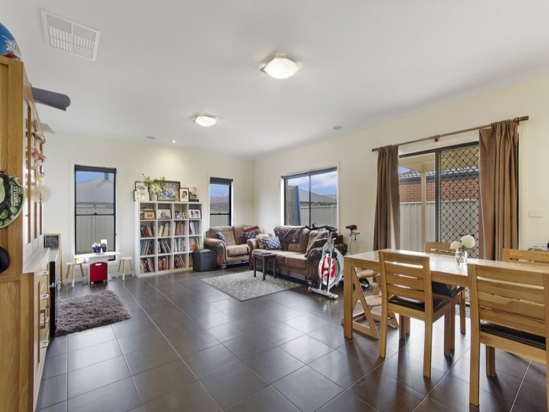 3 Elandra Drive, Ascot VIC 3551