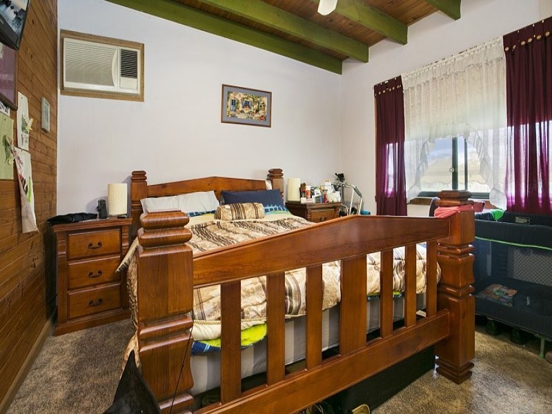 12 Railway Court, Knowsley VIC 3523
