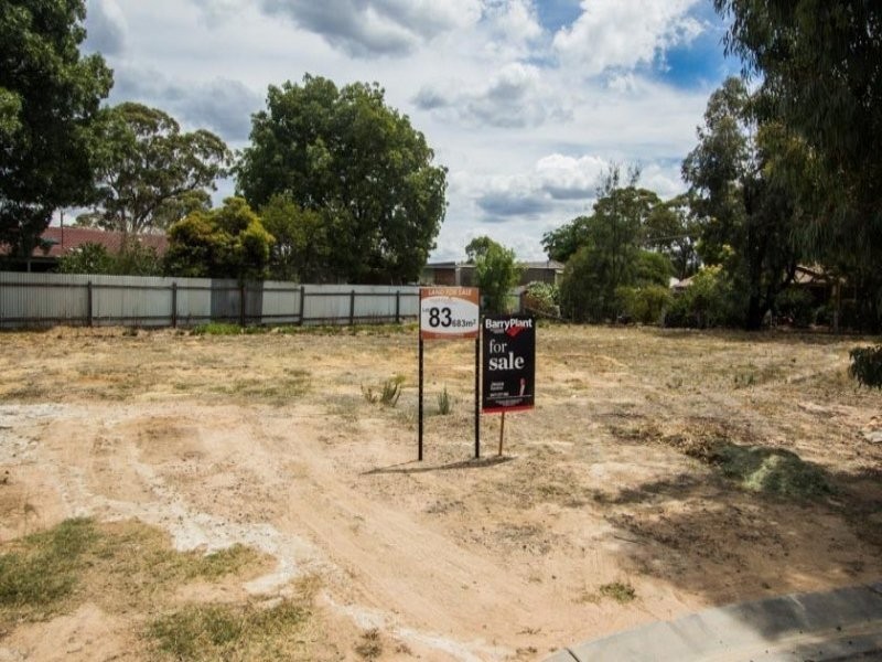 Portland Place, Strathfieldsaye VIC 3551