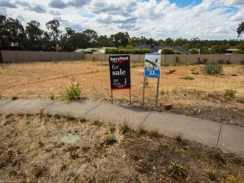 Elwood Drive, Strathdale VIC 3550