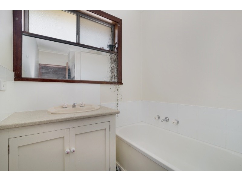 6 Cumming Street, East Bendigo VIC 3550