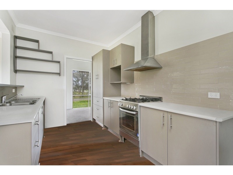 69 Knotts Ln, Junortoun VIC 3551