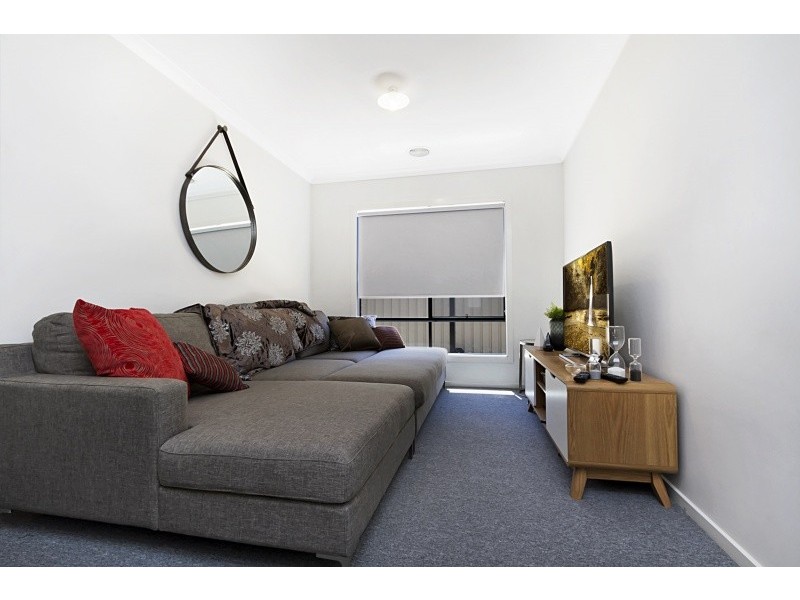 19 Imperial Court, California Gully VIC 3556