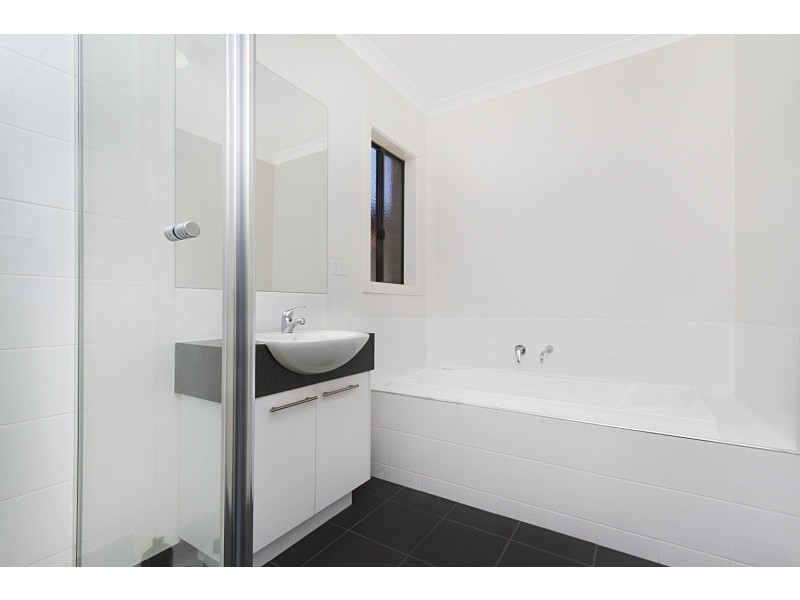 19 Imperial Court, California Gully VIC 3556