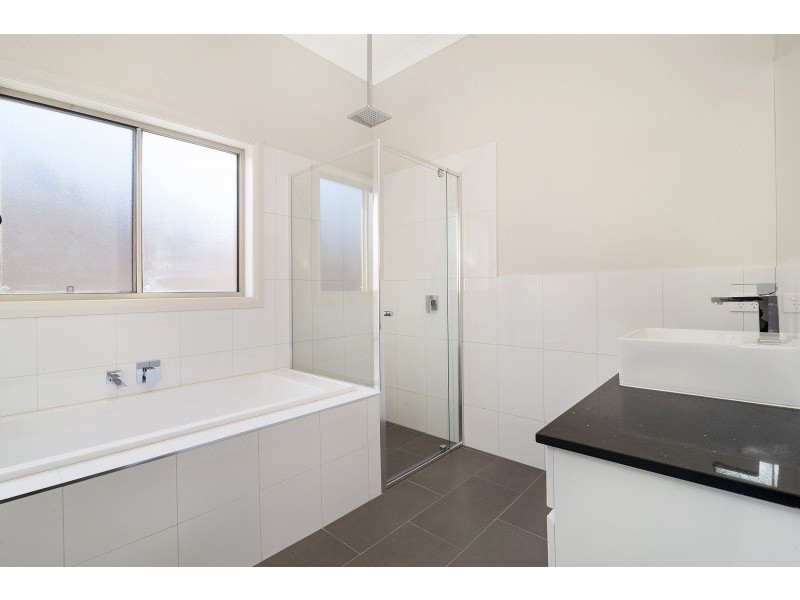 4/14 Nelson Street, California Gully VIC 3556