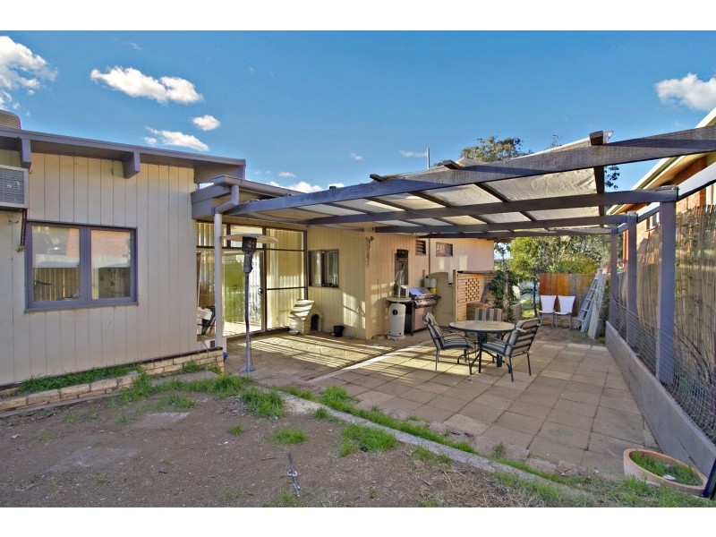 20 Leigh Avenue, Kennington VIC 3550