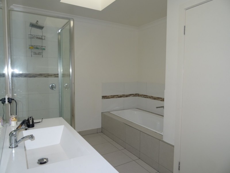 2/165 St Aidans Road, Kennington VIC 3550