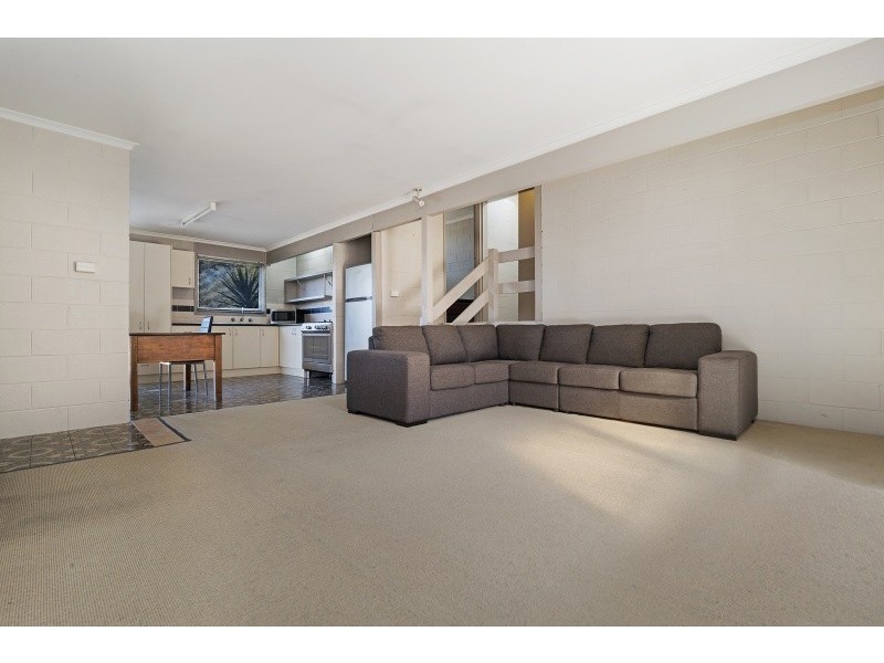 1/10 Richard Drive, Kangaroo Flat VIC 3555