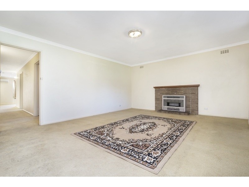 23 Wallaby Avenue, Kangaroo Flat VIC 3555