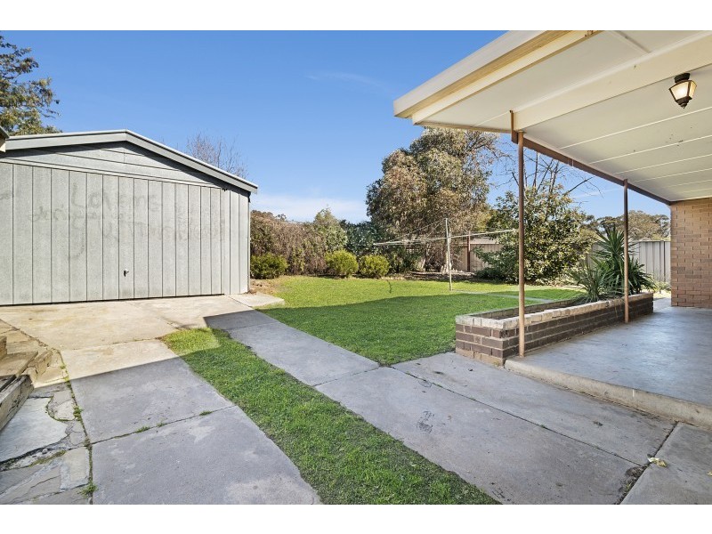 23 Wallaby Avenue, Kangaroo Flat VIC 3555