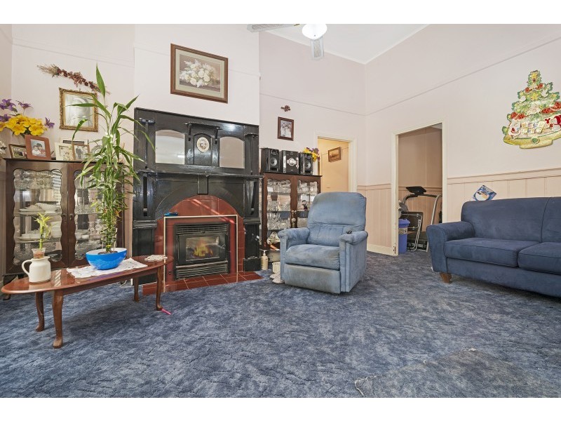 23 Jobs Gully Road, Eaglehawk VIC 3556