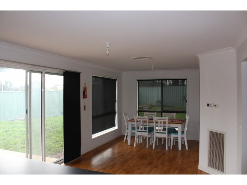 6 Kensington Grove, North Bendigo VIC 3550