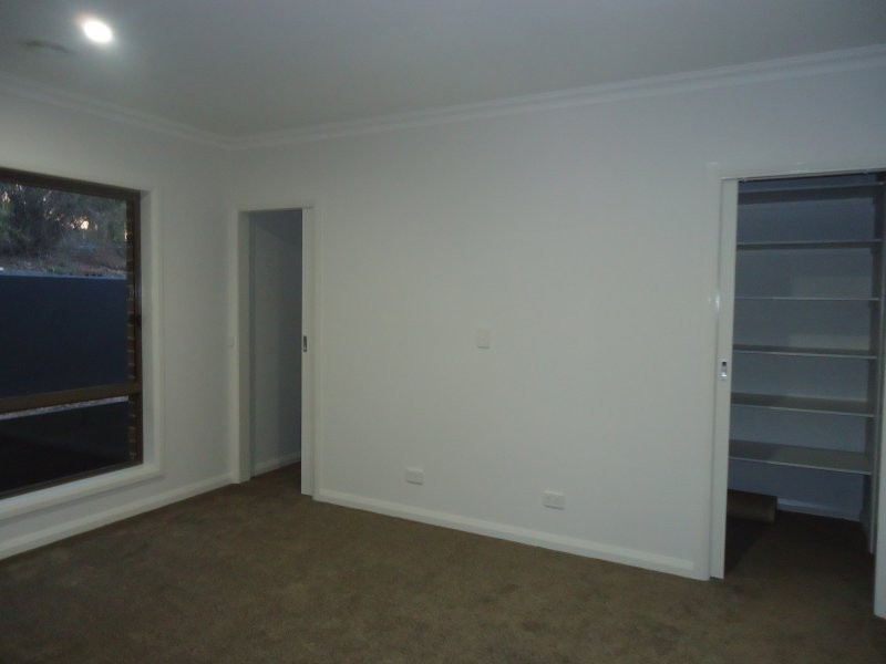 8 Kildonnan Place, Strathdale VIC 3550