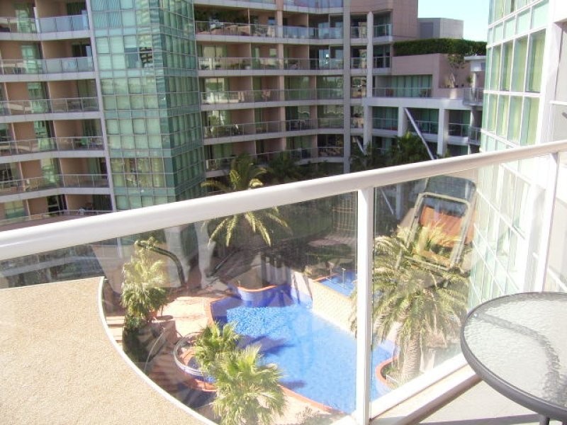 702/2A Help Street, Chatswood NSW 2067