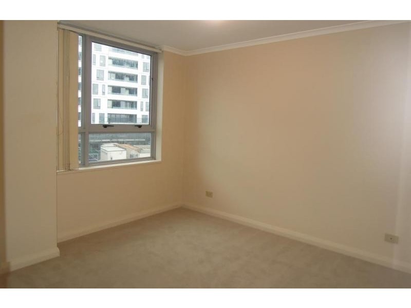 818/2A Help Street, Chatswood NSW 2067