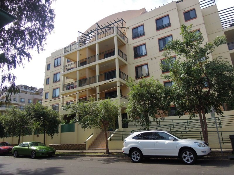 16/7 Freeman Road, Chatswood NSW 2067