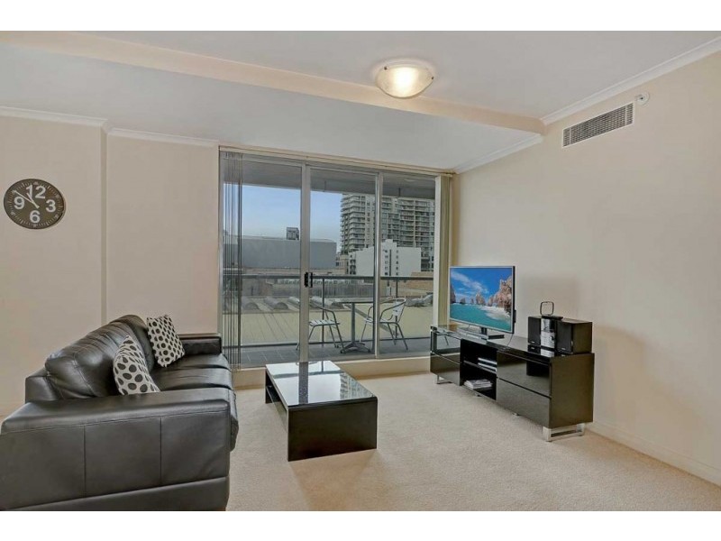 613/2B Help Street, Chatswood NSW 2067