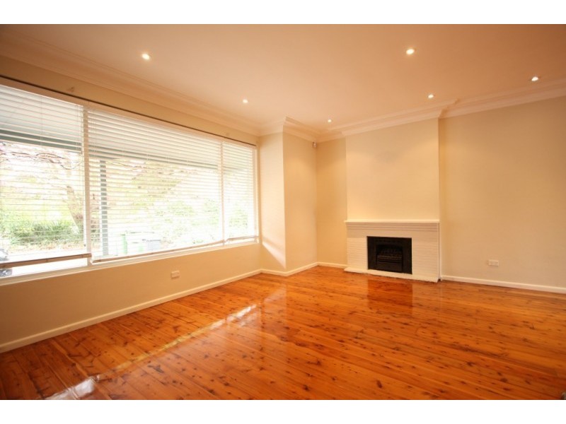 11 Killeaton Street, St Ives NSW 2075