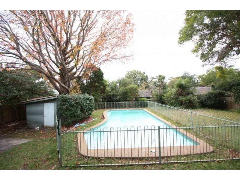 11 Killeaton Street, St Ives NSW 2075