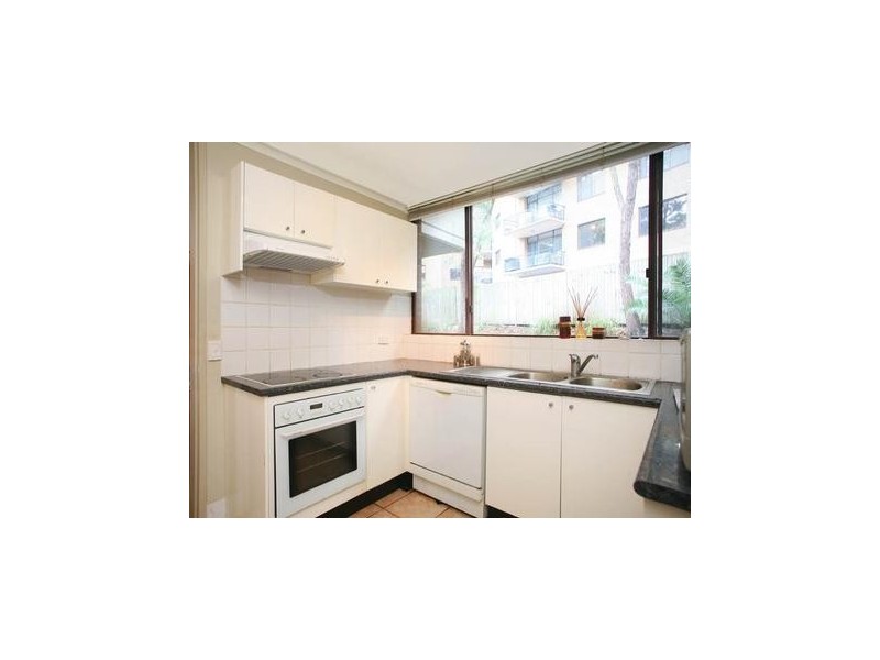 8/4 Peckham Avenue, Chatswood NSW 2067