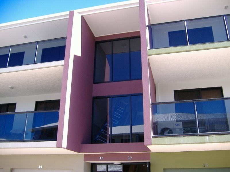 100 Ninth Avenue, Railway Estate QLD 4810