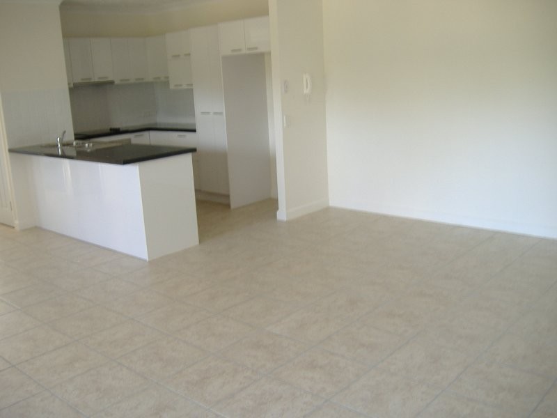 100 Ninth Avenue, Railway Estate QLD 4810