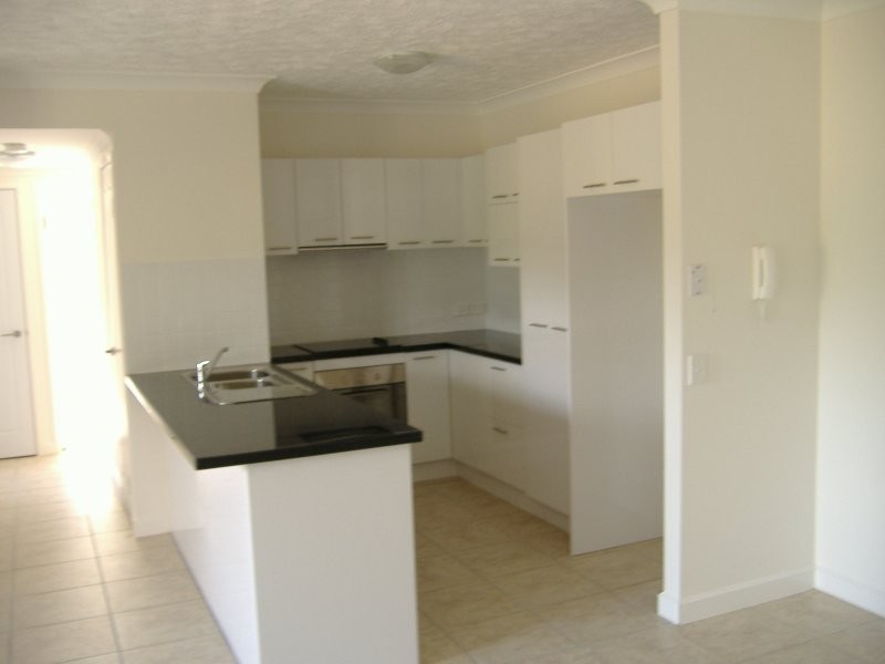 100 Ninth Avenue, Railway Estate QLD 4810