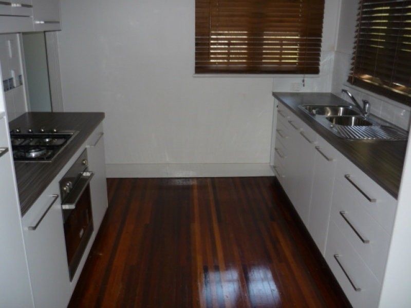 2/383 Walker Street, Townsville City QLD 4810