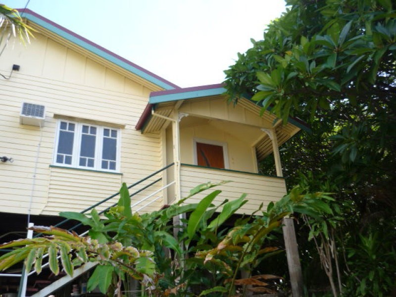 2/383 Walker Street, Townsville City QLD 4810