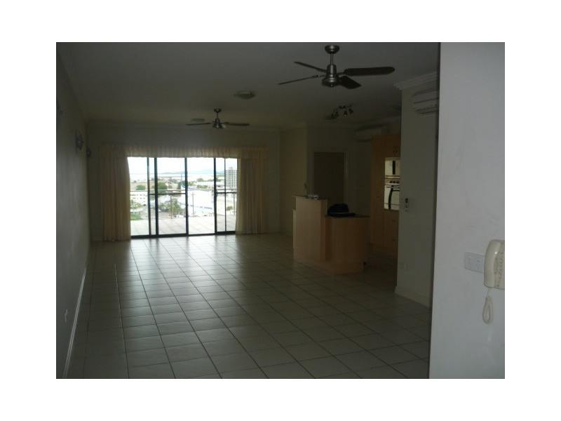 212/3 Melton Terrace, Townsville City QLD 4810