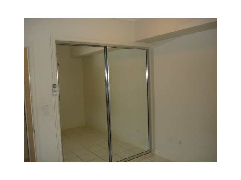 212/3 Melton Terrace, Townsville City QLD 4810