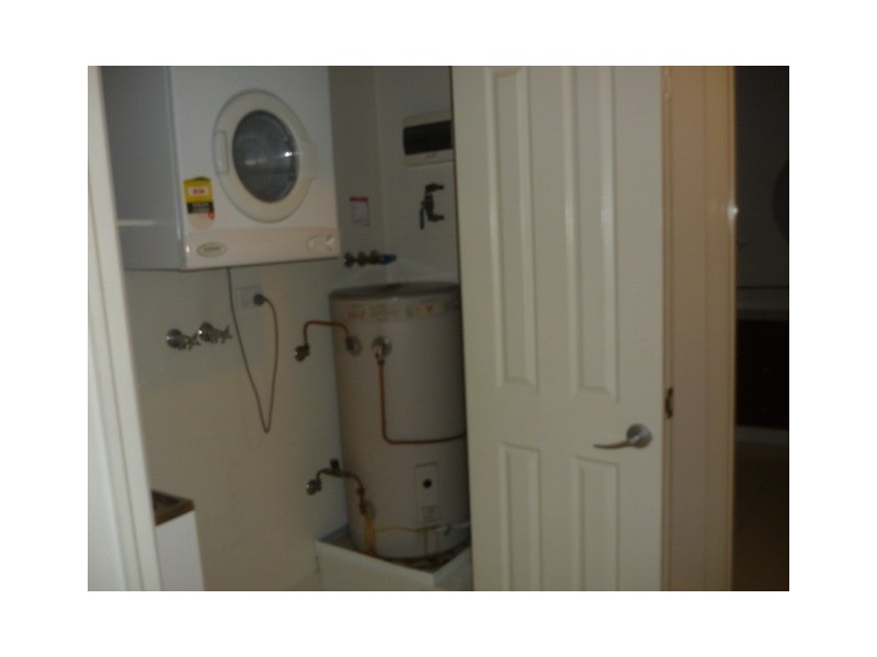 212/3 Melton Terrace, Townsville City QLD 4810