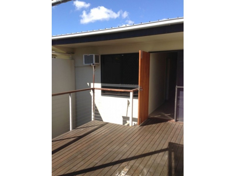 10/23 Echlin Street, West End QLD 4810