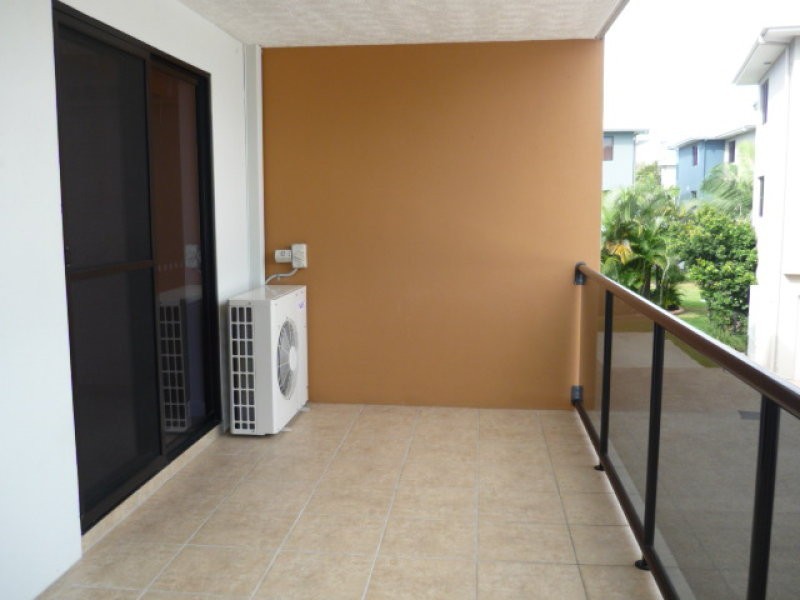 101 Railway Avenue, Railway Estate QLD 4810