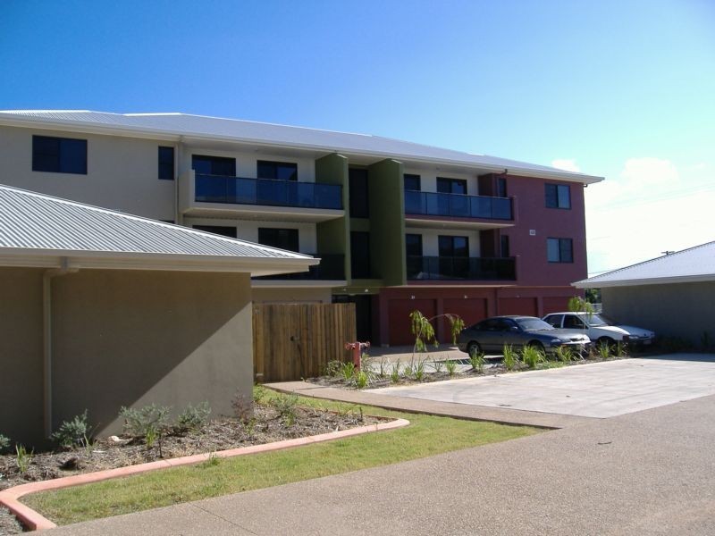 101 Railway Avenue, Railway Estate QLD 4810