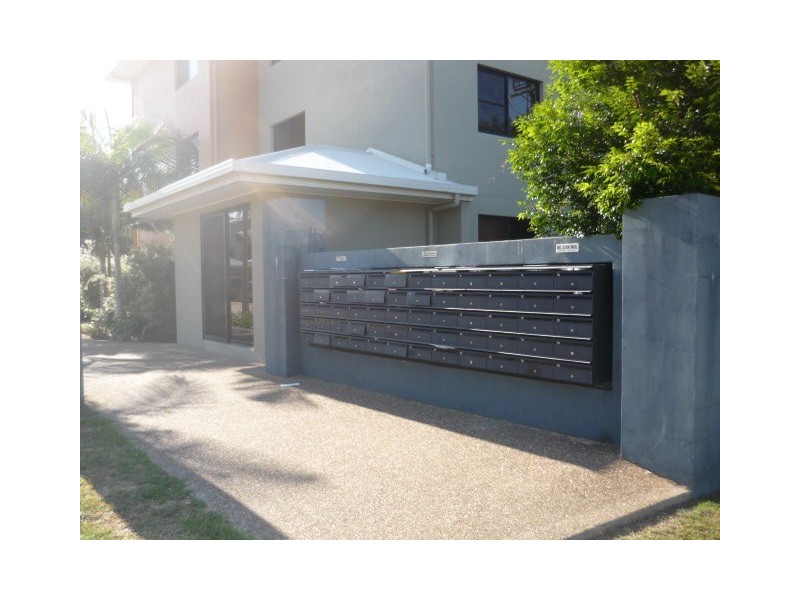 101 Railway Avenue, Railway Estate QLD 4810